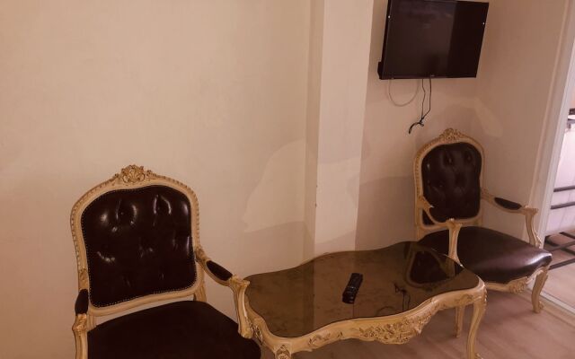 Teos Alesta Apart Pansiyon