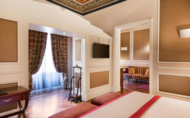 Catalonia Las Cortes Hotel