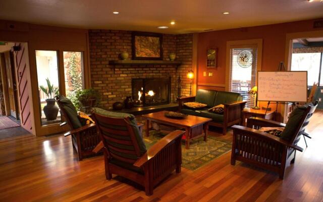 Lodge At Sedona
