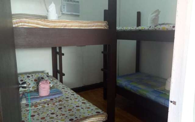 Rema's Homestay- Poblacion