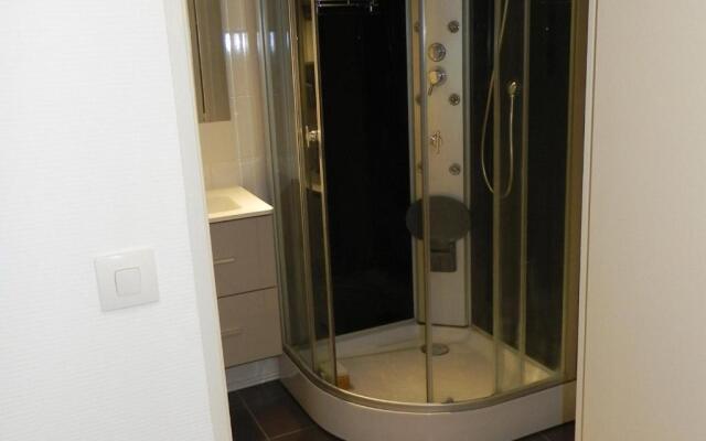 Appartement Aix-les-Bains, 1 pièce, 2 personnes - FR-1-617-5