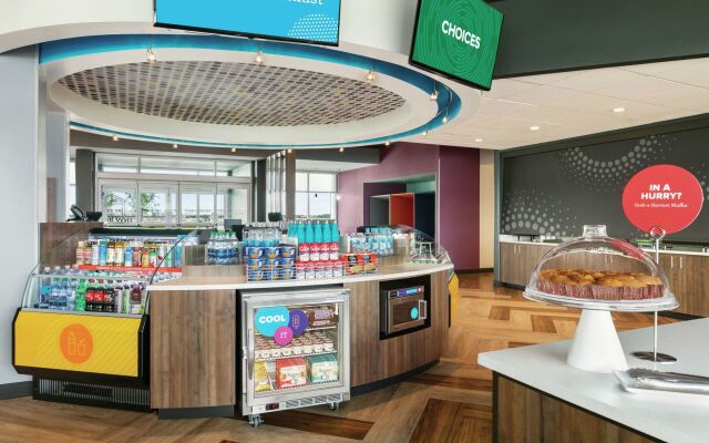 TRU BY Hilton Sebring