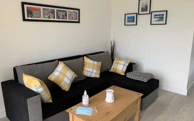 Charming 2-bed Cabin in Inverness, Scotland