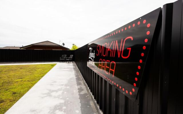 Zachary's Motel