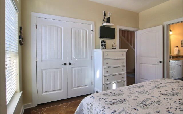 Kona Cove by RedAwning