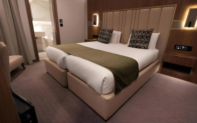 Merit Kensington Hotel