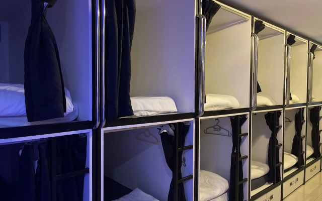 Oyo 91036 J Capsule Hotel @ Jalan Bukit Bintang – Guest Rooms – Kuala Lumpur