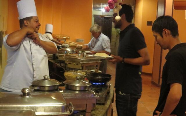 Africana Hotel & Spa