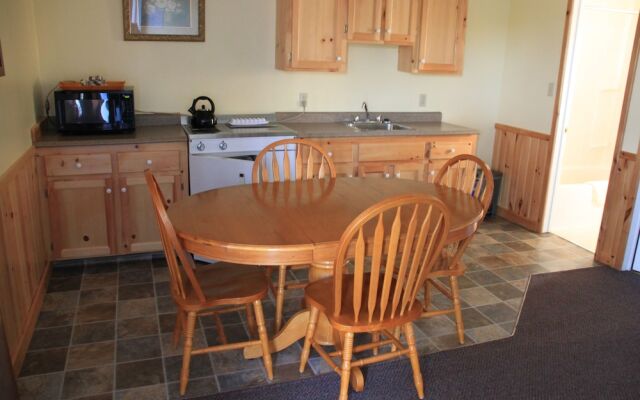 Rustico Acres Cottages