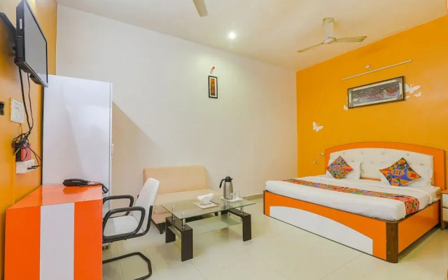 Fabexpress Jmd Inn