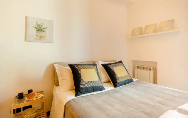 Stunning 1-bed Apartment in Roma Near Colosseum