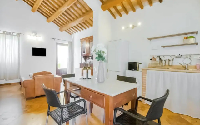 Scenic Apartment in Ascoli Piceno with Hot Tub