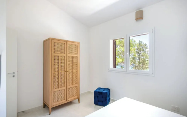 Sea Frame Design Apartments with Pool by Wonderful Italy