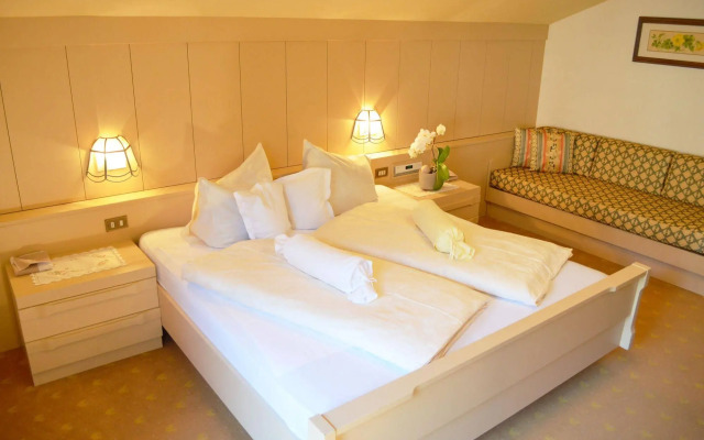Hotel Karin