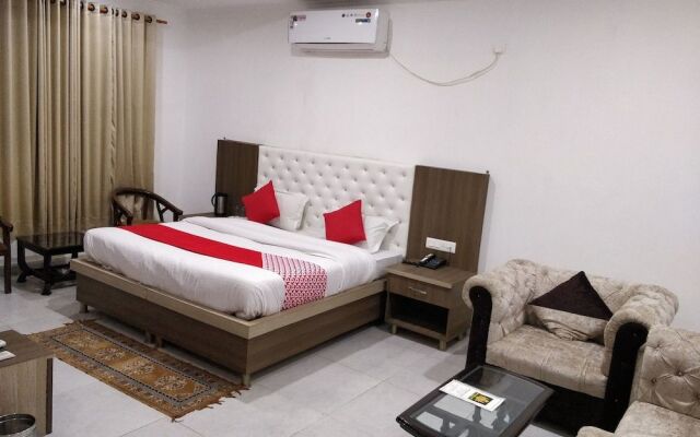 OYO 24209 The Pearly Gate