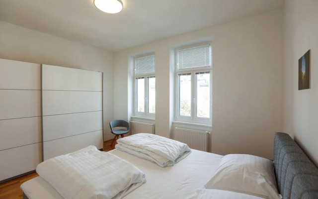 Cosy Apartment Downtown Vienna - One Bedroom up to 4 Persons
