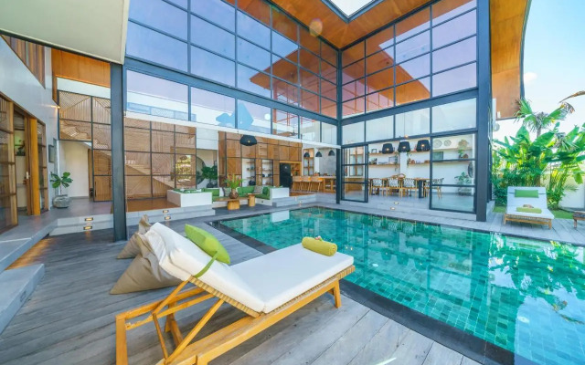 Villa Mango 3 - Amazing 4-bdr Villa in Berawa ! PERFECT LOCATION !