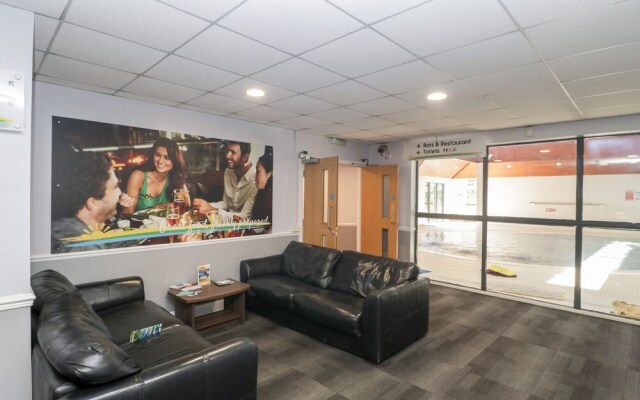 18D Shorefield Country Park