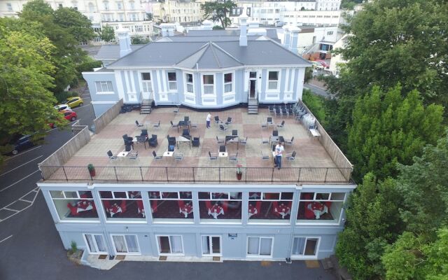 Marquis Hotel