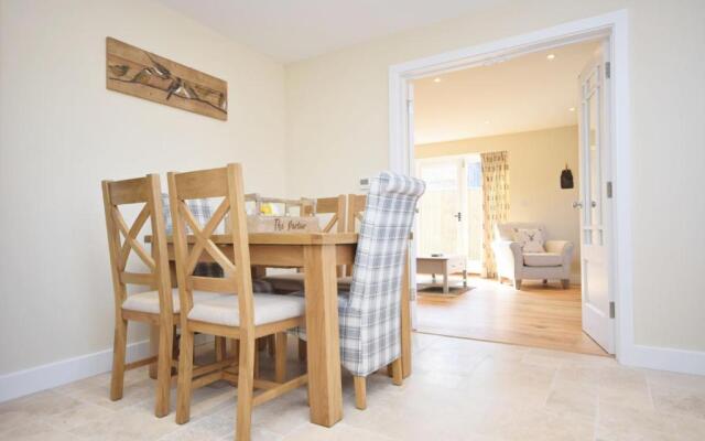 The Parlour , Emsworth