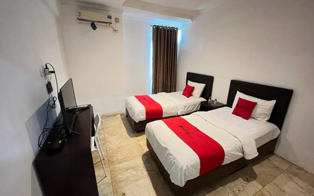 RedDoorz near Kantor Walikota Manado