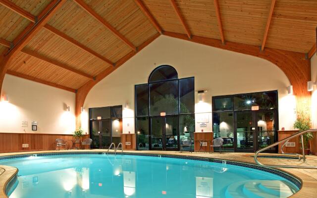 Holiday Inn Express Hotel & Suites Harrison by IHG