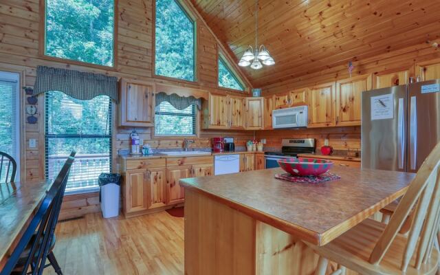 Moosetrax - 3 Bedrooms, 2 Baths, Sleeps 6 Cabin by RedAwning