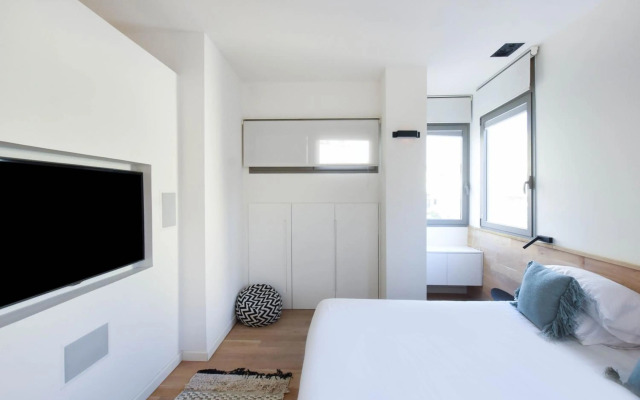 Authentic 3BR Penthouse in Ben Gurion by HolyGuest