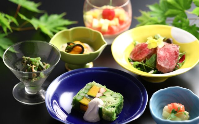 Shigakogen Milky Hot Spring Keikokunoyu