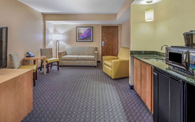 La Quinta Inn And Suites Naples Downtown