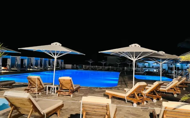 Sirenes Beach