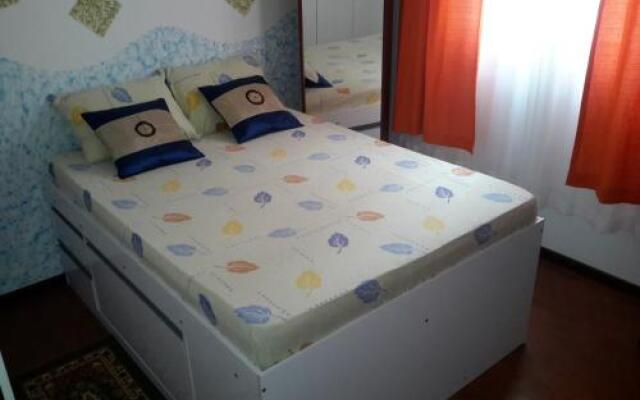 Quarto Privativo em Apartamento Confortável