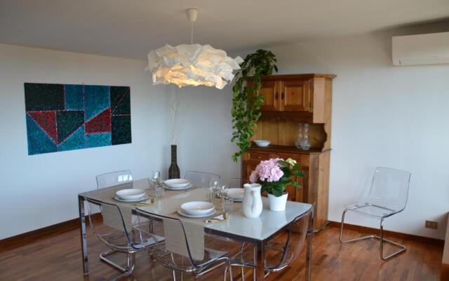 Penthouse Cardello Colosseum