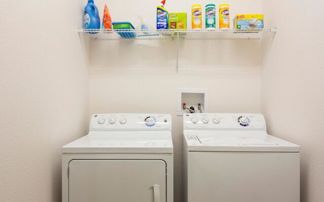 Villa Oasis Sunset 6 Bedroom Reunion