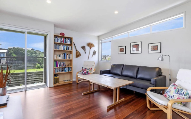 Sea-Lit – Guest Rooms – Port Fairy