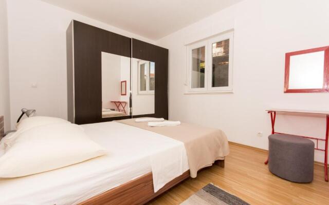 Apartment Lara Iva