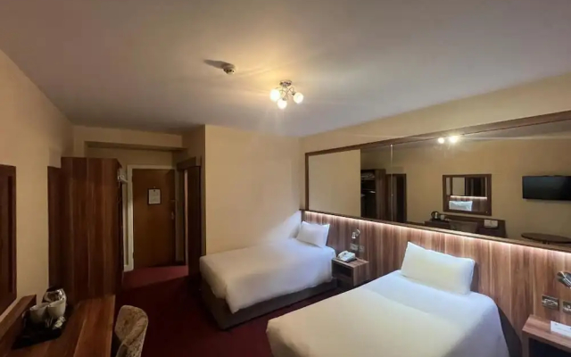 West County Hotel