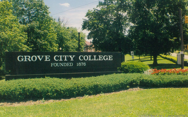 Holiday Inn Express Grove City by IHG