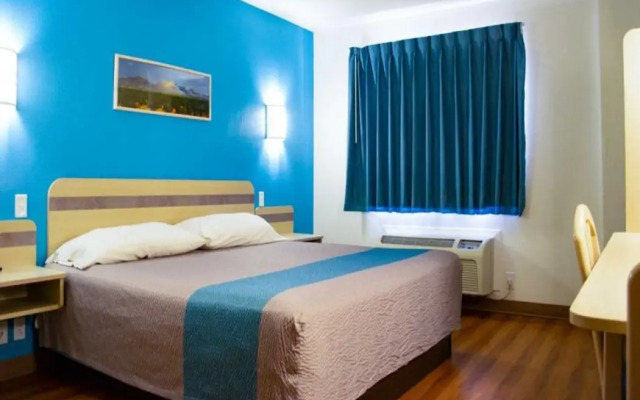 Motel 6 Las Cruces, NM - Telshor