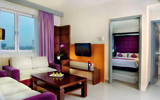 Royal Palm Hotel & Conference Center Cengkareng