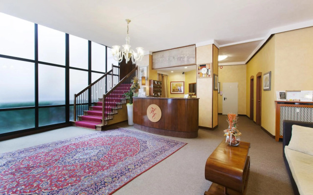 Hotel Excelsior