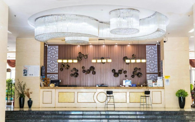 Sya Hotel (Sanya Bay Light Rail Station)