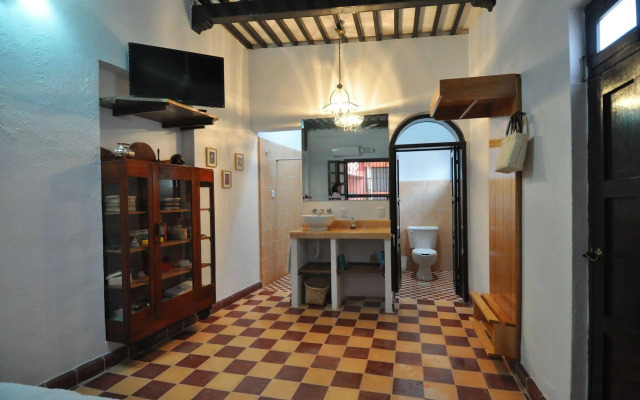 Casa de Zari B&B