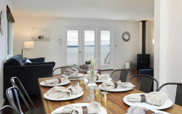 Marine View Bluff by Avantstay Waterfront Views