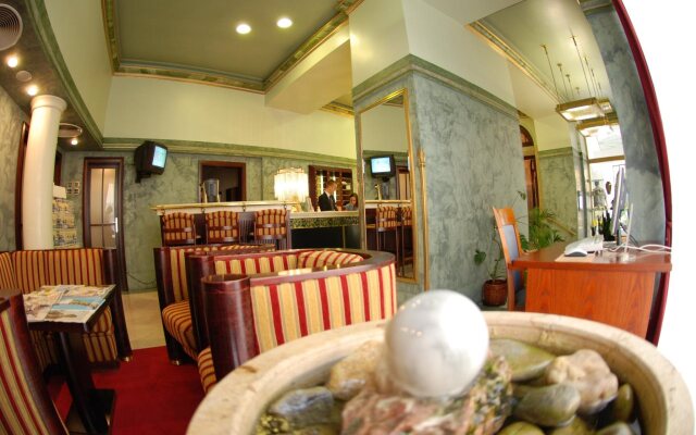 EA Hotel Royal Esprit