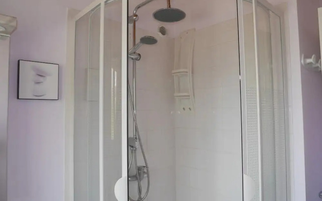 Holiday Home in Plouarzel Near Sandy Beach