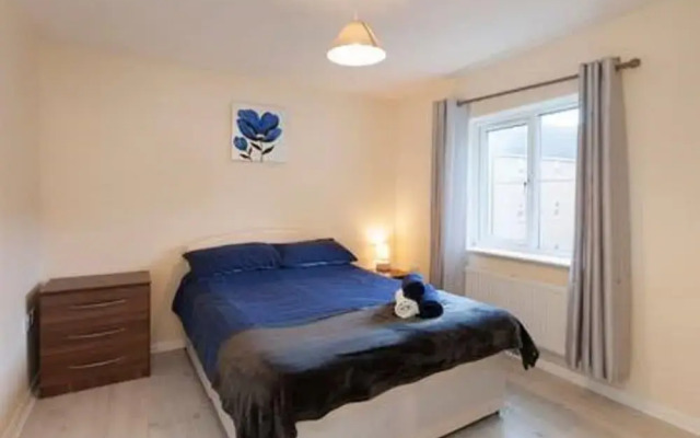 Malsbury Avenue Apartment
