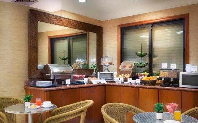 Plaza Florida Suites