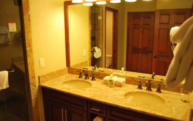 White Pines 1-BD at Westgate - Tombstone