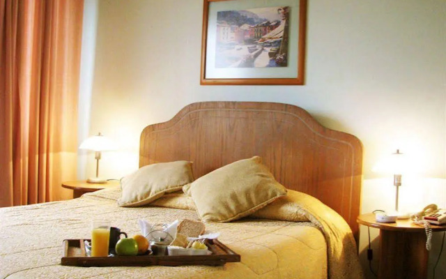 Hotel Dacarlo